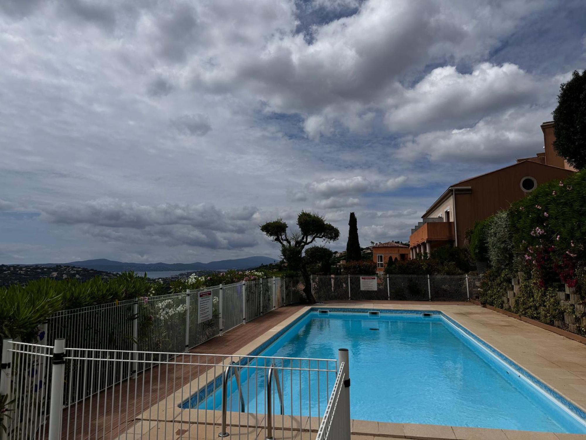 Les Cigales, Superbe Vue - Golfe De Sainte-Maxime Appartement Buitenkant foto
